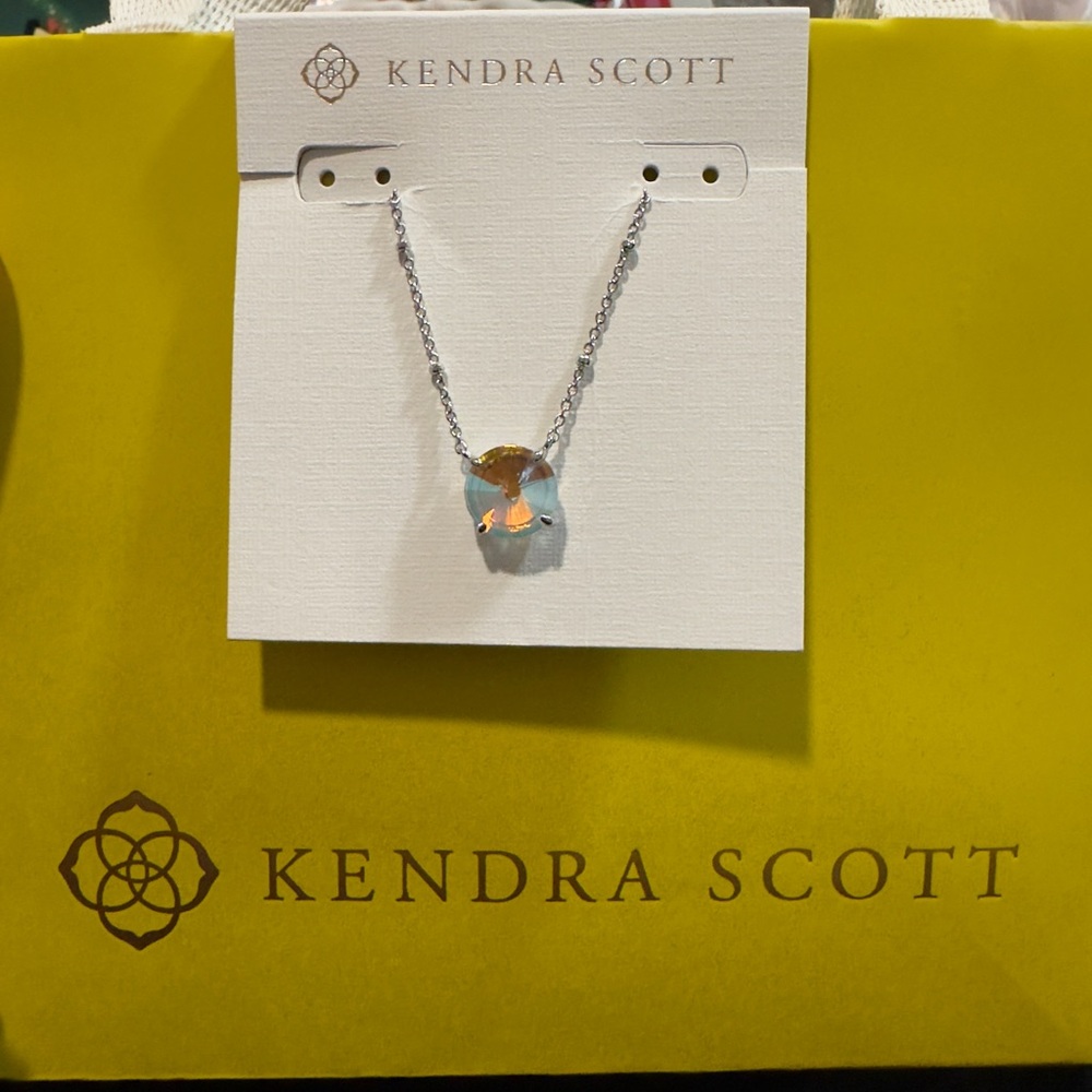 Kendra Scott Pendant Necklace